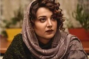 روشنک گرامی