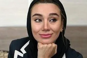 خاطره حاتمی