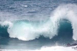 برخورد موج سنگین با هتل