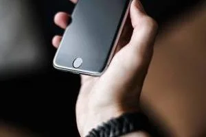 انتقال فایل به آیفون