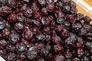خشک کردن آلبالو