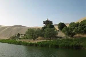 دریاچه شبیه هلال