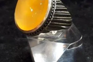 خواص یاقوت زرد