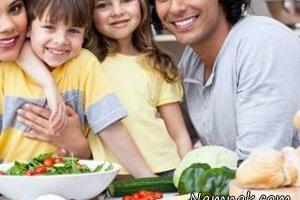 غذا خوردن خانواده