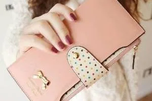 کیف پول دخترانه