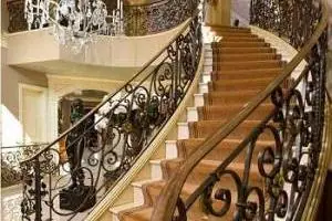 راه پله چوبی