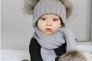 کلاه و شال گردن بافتنی