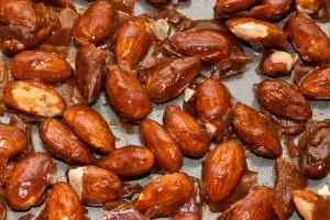 بادام سوخته