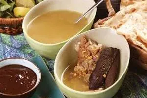 نخوداب ملحم یا حاوی گوشت