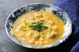 سوپ نخود و مرغ