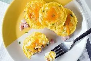 املت ژامبون و پنیر