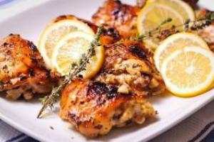 خوراک مرغ با سیر و لیمو
