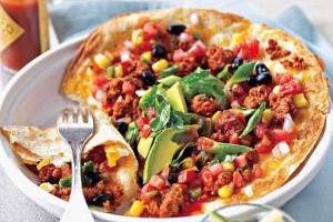 پیتزا مکزیکی با سوسیس