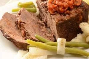 ژیگو با تره بار پخته و سس قهوه ای 