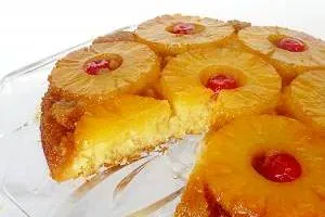 کیک آناناس و انبه