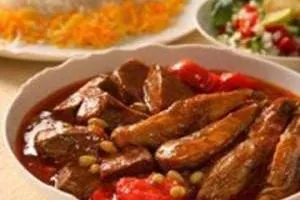 طرز پخت خورش غوره بادمجان