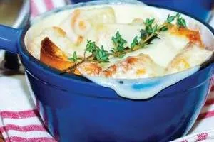 سوپ پیاز فرانسوی