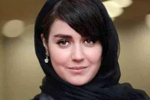 افسانه پاکرو 