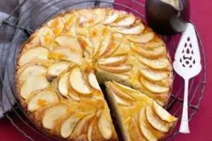 Apple cake