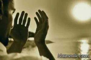 نماز خواندن در اتوبوس