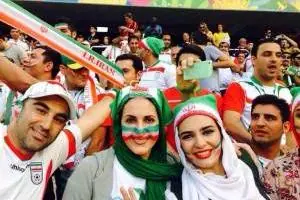 مهناز افشار و نیوشا ضیغمی