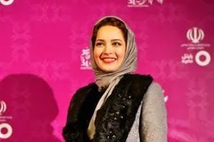 تقدیر از بهنوش طباطبایی