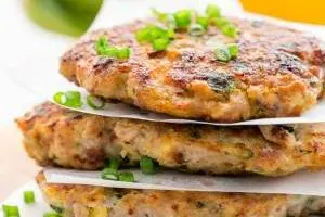 کوکوی مرغ و سبزیجات