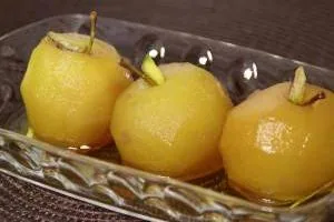 کمپوت سیب با مایکروفر