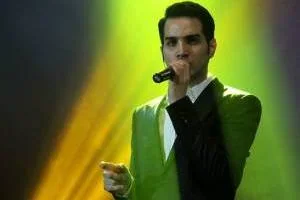 محسن یگانه