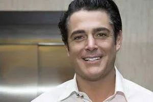 محمدرضا گلزار