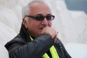 سنگ قبر علی معلم