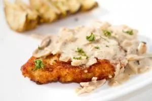 استیک مرغ با قارچ