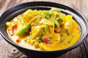 خوراک ماهی سفید با کاری