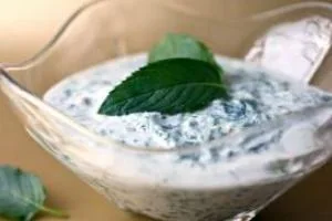 طرز تهیه بورانی باقلا سبز