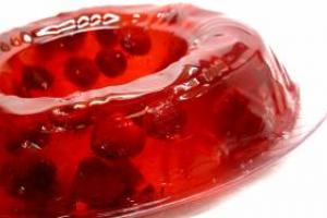 کیک ژله ای قرمز