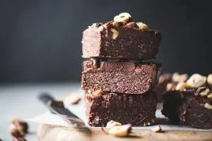 براونی فندقی بدون آرد