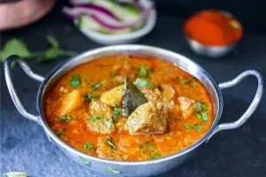 کاری بره با بادنجان هندی