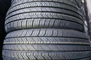 لاستیک بارز