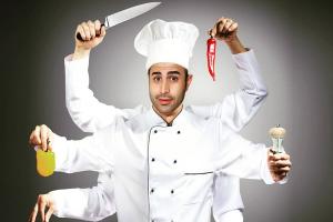 سعید قاسمی مجری