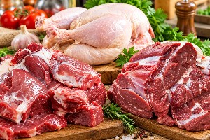مرغ، گوشت گوساله و گوسفندی