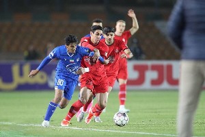 استقلال و تراکتور