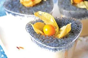 كرم همراه تخم شـربتی