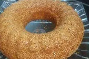 کیک کنجدی