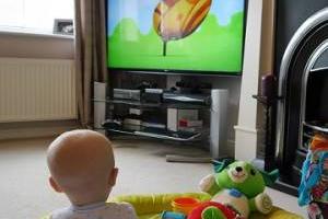 تماشای تلویزیون برای کودکان