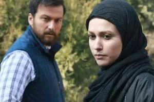 آدرینا صادقی