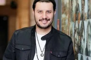 جواد عزتی