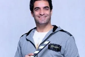 منوچهر هادی