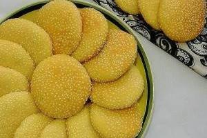 کلوچه کنجدی