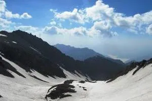 قله علم کوه  