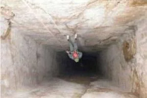 غار ترسناک